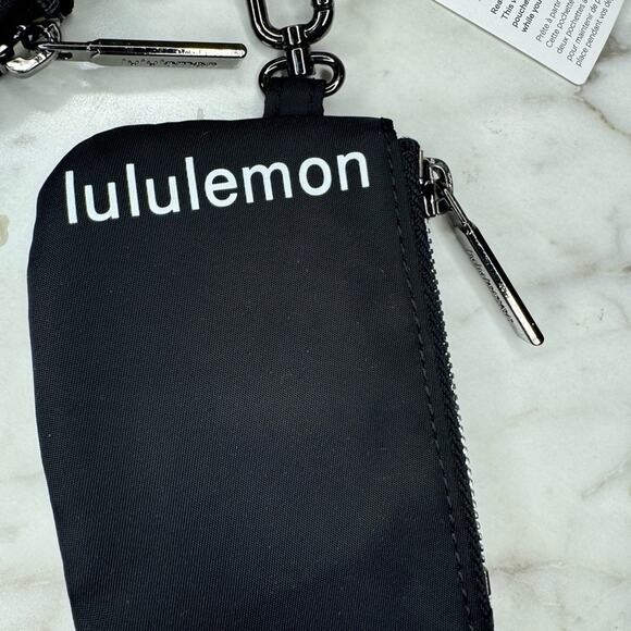 NWT Dual Pouch wristlet Black - Picture 5 of 5